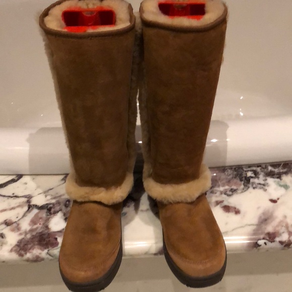 UGG Shoes - UGG Suede Boots 8w